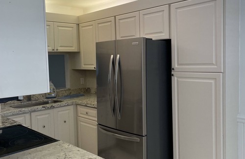 Indian Creek House | Centrally located home close to all Jupiter has to offer! PET FRIENDLY!