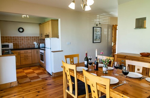Doolin House | Centrally located house in Doolin Village - 6 miles from Cliffs of Moher!