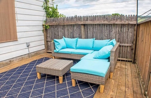 Lake George Apartment | Centrally Located Loft w/Free Parking