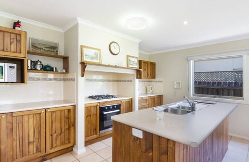 Port Fairy House | Centrally located & lovingly maintained family home