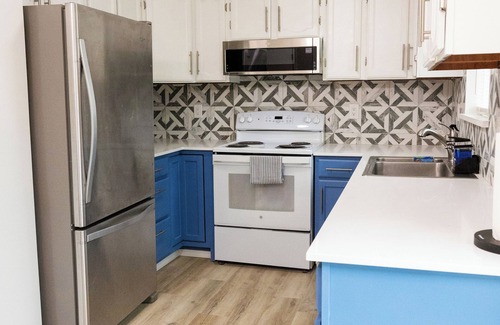 Federal Way House | Centrally located, newly renovated home