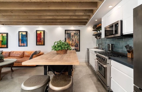 Dana Point House | Centrally located, newly remodeled coastal elegance property with large outdoor living space