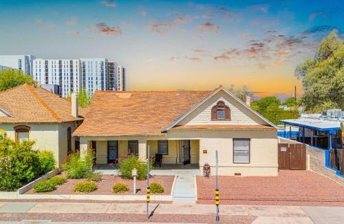 Iron Horse House | Centrally located near The U of A go Wildcats