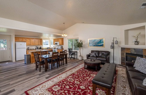 Old Farm District House | Centrally Located OneLevel Pet ok Home w/Fireplace