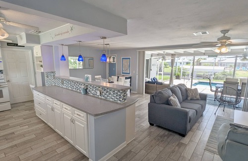 Caloosahatchee House | Centrally Located! Pool, Sunsets, Dock, Lift and Direct Gulf Access!