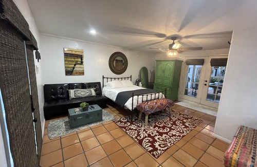 North Park House | Centrally Located, Private Bungalow with AC and parking space