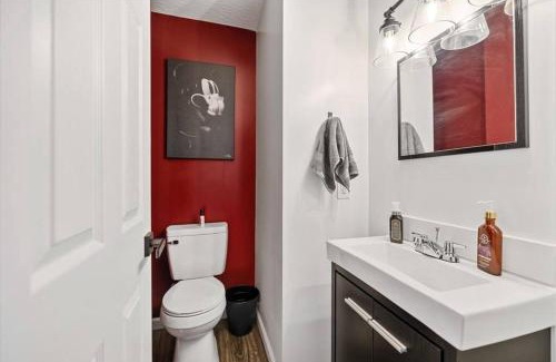 Columbus House | Centrally located renovated home