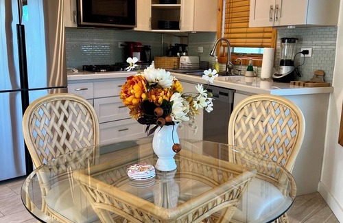 Green Cay Plantation Cottage | Centrally located to everything!