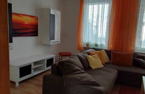 Schkeuditz Apartment | Centrally located vacation apartment "ROSI" in Schkeuditz