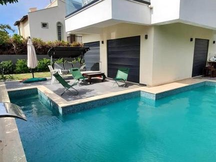 Cesme Villa | Centrally located villa with private pool 150m to the sea-Merkezi konumda denize 150m özel havuzlu villa