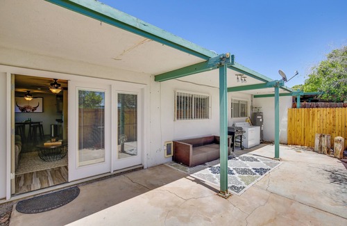 Yuma Apartment | Centrally Located Yuma Retreat w/Fenced Patio