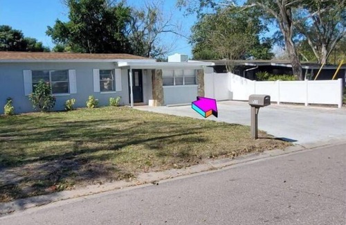 Egypt Lake-Leto House | Centrally/Private apartment in Tampa Clean/Quiet