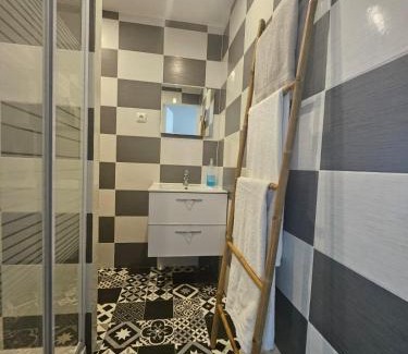 Confolens Apartment | Centre Confolens studios rénovés