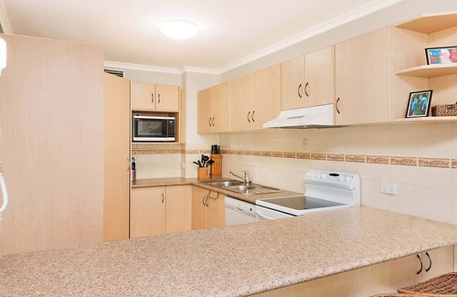 Coolangatta Apartment | Centre Court 13 Kirra - Kirra Beachfront