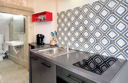 Nimes City Centre Apartment | CENTRE HIST, Studio Prestigieux Hotel Particulier Villard
