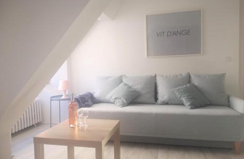 Besancon Old Town Apartment | Centre ville historique - calme - les mots bleus