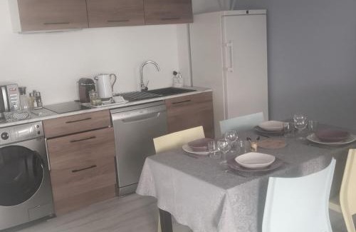 Besancon Old Town Apartment | Centre ville historique - calme - les mots bleus