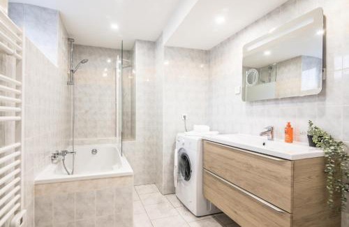 Drulingen Apartment | Centre ville - L'Aventurier - Parking