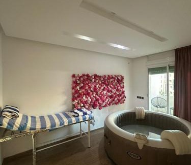 Arset El Bilk Apartment | Centre ville T3 jacuzzi privé 2 min de la gare