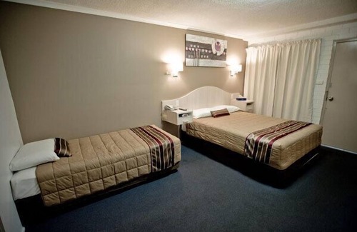 Rockhampton Hotel | Centrepoint Motor Inn