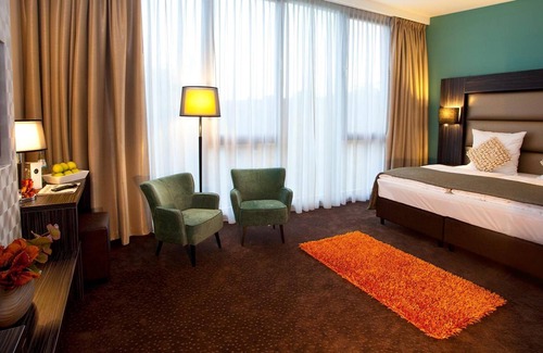Muelheim Hotel | Centro Hotel Ayun DELUXE