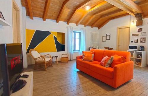 Saluzzo Apartment | Centro Storico - Casa con Wifi e Parcheggio a 100m
