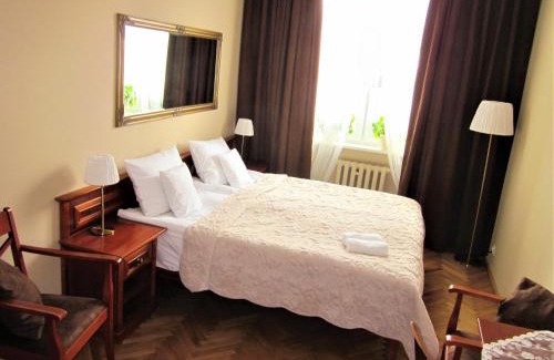 Srodmiescie Apartment | Centrum, 700m do plaży - 2 sypialnie, salon, balkon, bezpłatny parking,