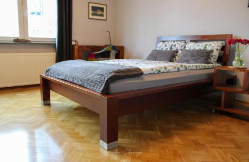 Mirow Apartment | CENTRUM PANORAMA STUDIO Złota 81 Street Warsaw by Gi4