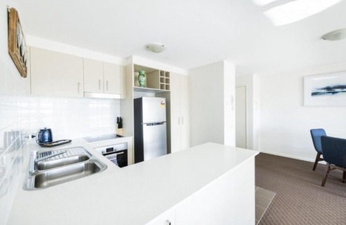 Griffith Apartment | Century 23 Griffith