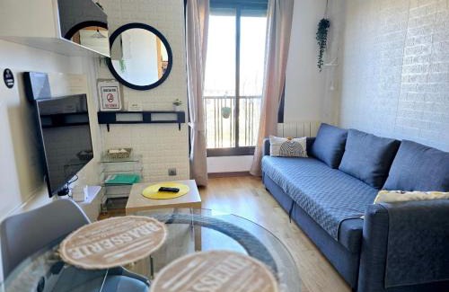 Rejas Apartment | Cerca Airport, Riyadh Air, Ifema, Eisenhower, WIFI, 4 personas