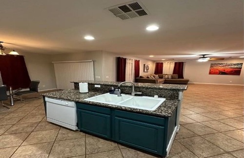 Glendale House | Cesar Niyigena- 7316 W Palmaire