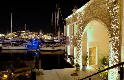 Cesme Hostel | Cesme Marina Konukevi