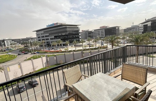 New Cairo Apartment | CFC 2BR:Walk to CFC Mall