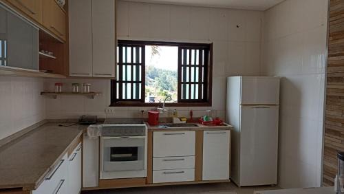 Nazare Paulista House | Chácara em Nazaré - Piscina, Churrasqueira e Natureza