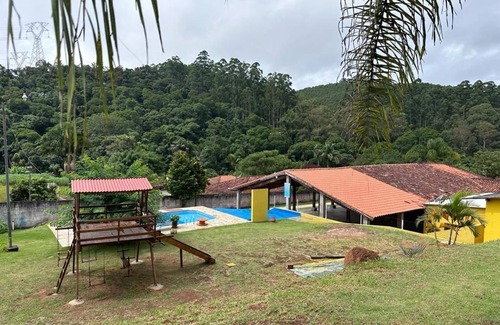 Nogueira House | Chácara/sitio Próximo a Cidade com Piscina