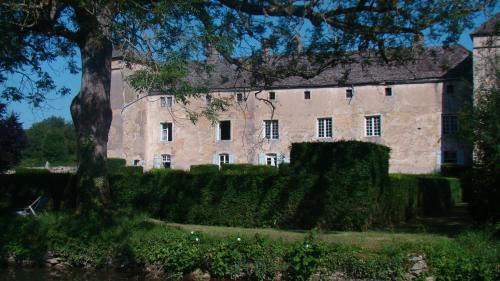 Ozenay Bed & Breakfast | Château d'Ozenay