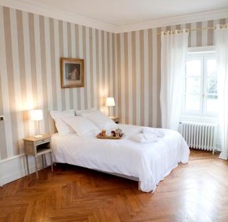 Villie-Morgon Bed & Breakfast | Château de Bellevue B&B