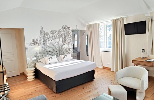 Saint-Laurent-sur-Sevre Hotel | Château de la Barbinière
