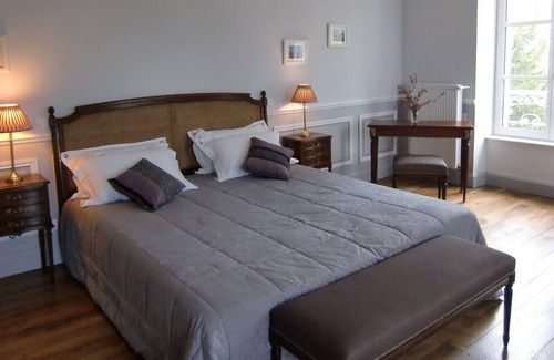 Tavers Bed & Breakfast | Château de Guignes