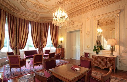 Cambrai Hotel | Château De La Motte Fenelon