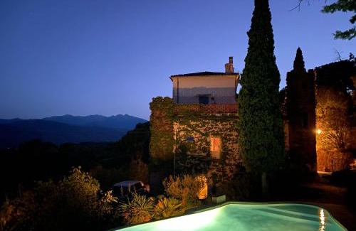 Ille-sur-Tet House | Château de la Sybille, vue imprenable sur le Canigou et les Orgues d'Ille sur Têt