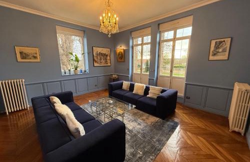 Ligny-le-Chatel Bed & Breakfast | Château de Ligny
