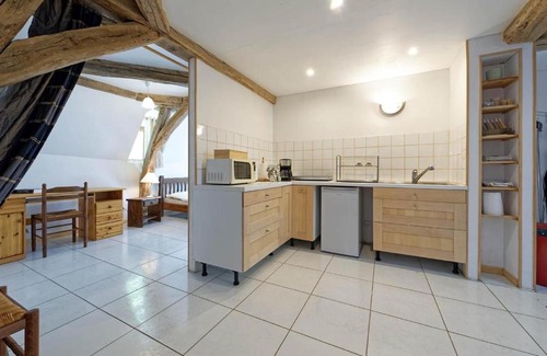 Saint-Forgeot Bed & Breakfast | Château de Millery