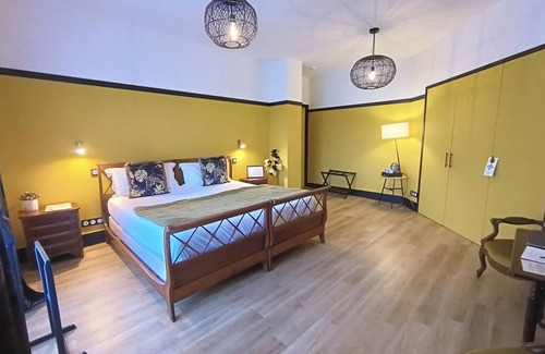Montreuil-sur-Mer Hotel | Château de Montreuil