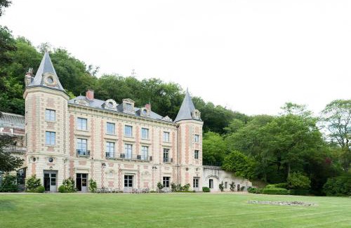 Nazelles-Negron Hotel | Château de Perreux, The Originals Collection