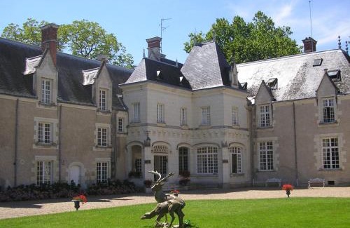 Cere-la-Ronde Hotel | Château De Razay
