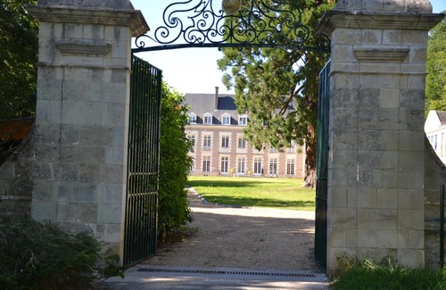 Saint-Ouen-les-Vignes Bed & Breakfast | Château de Saint Ouen les Vignes