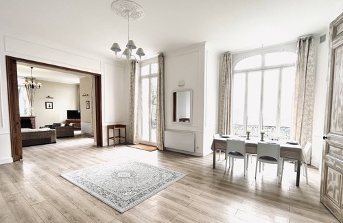 Trouville-sur-Mer Other | Château et SPA vue mer 20 à 40 Pers