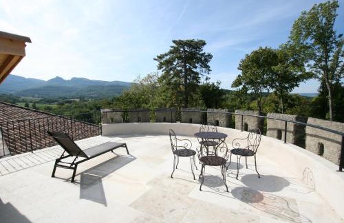 Charols Hotel | Château Les Oliviers de Salettes