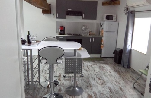 Civrac-en-Medoc Apartment | Château Pierre de Montignac